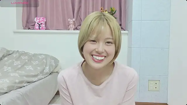 --momoka-- online show from July 2026 02:11:01 AM