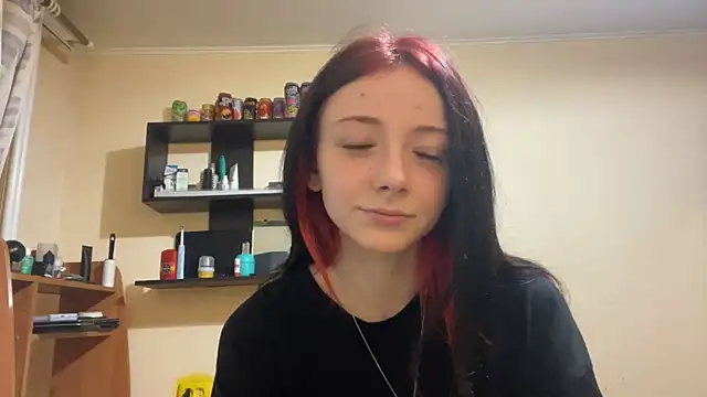 FlamingRoses online show from July 2026 04:31:01 PM