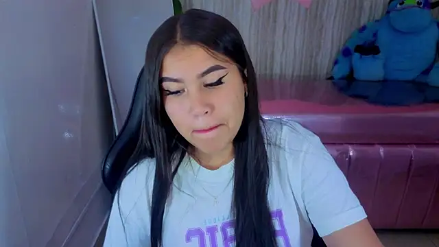 Snapshot of camila_gomez_t chatting on July 2026 08:33:02 PM camila gomez t online show from July 2026 08:33:02 PM