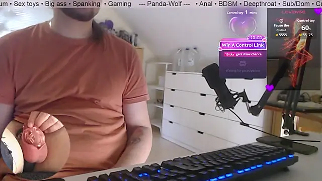 Snapshot of Panda-WolfX chatting on July 2026 10:55:01 AM Panda-WolfX online show from July 2026 10:55:01 AM