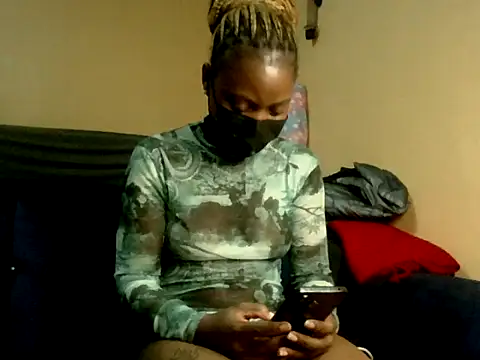 Snapshot of sexybaddie27 chatting on July 2026 05:34:01 PM sexybaddie27 online show from July 2026 05:34:01 PM