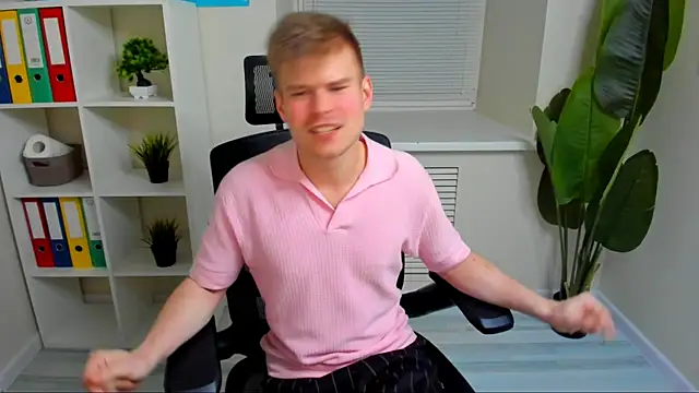 Snapshot of Walter_Fry chatting on July 2026 03:26:01 PM Walter Fry online show from July 2026 03:26:01 PM