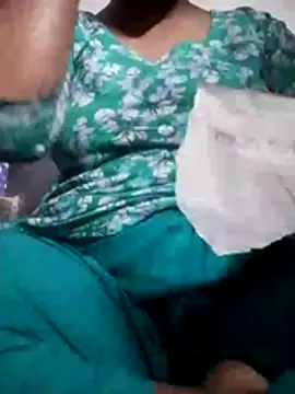 Snapshot of Rani_Ane chatting on July 2026 06:32:02 PM Rani Ane online show from July 2026 06:32:02 PM
