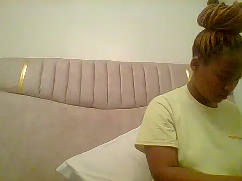 pretty d0ll online show from July 2026 02:06:01 PM