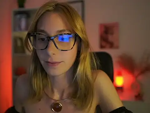 RachelMoore18 online show from July 2026 08:32:02 AM