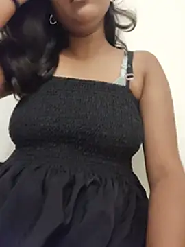 Sexyneera online show from July 2026 05:41:01 PM