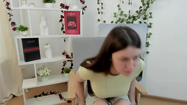 JulietNarez online show from July 2026 06:47:02 AM