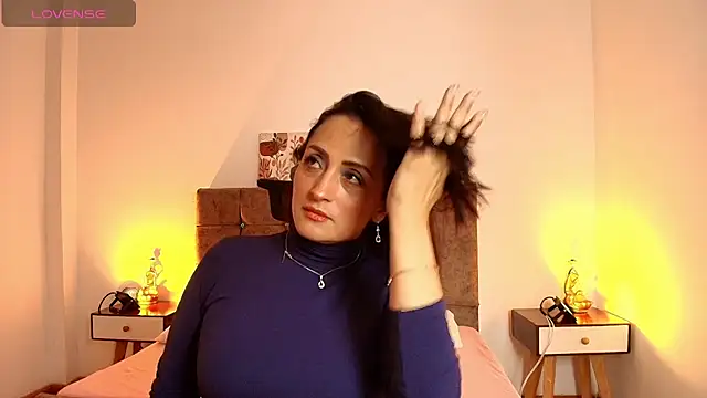 Snapshot of Eva_Bellucci chatting on July 2026 03:50:01 AM Eva Bellucci online show from July 2026 03:50:01 AM
