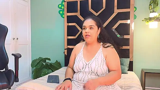 LILY CURLS online show from July 2026 07:06:02 PM