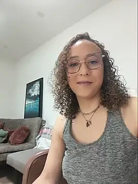 ValeriaMonroe online show from July 2026 02:18:02 PM