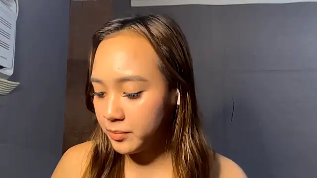 LelaHyske online show from July 2026 12:15:01 PM