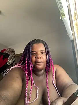 Snapshot of QueenTease420 chatting on July 2026 02:13:01 PM QueenTease420 online show from July 2026 02:13:01 PM