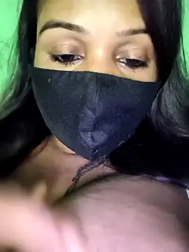 V-Hot-Suite online show from July 2026 11:41:02 PM