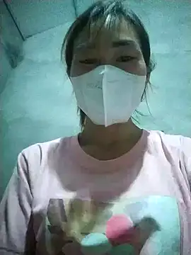 Snapshot of quyquy01 chatting on July 2026 04:28:02 PM quyquy01 online show from July 2026 04:28:02 PM