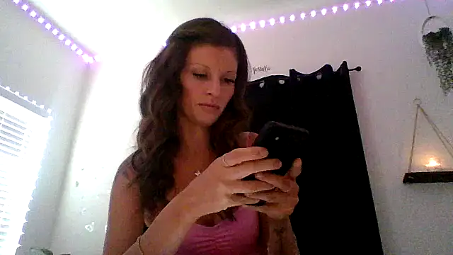 LuciousItaliaaa online show from July 2026 09:04:02 PM