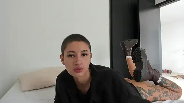 xreeeeviz online show from July 2026 04:39:02 PM