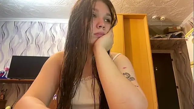 SallyFacing online show from July 2026 01:18:01 PM