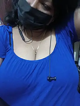 Snapshot of curvy_shilpha chatting on July 2026 05:34:01 PM curvy shilpha online show from July 2026 05:34:01 PM
