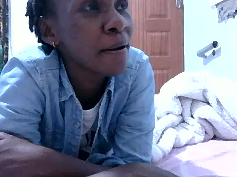 Snapshot of Little_Flower01 chatting on July 2026 08:20:02 PM Little Flower01 online show from July 2026 08:20:02 PM