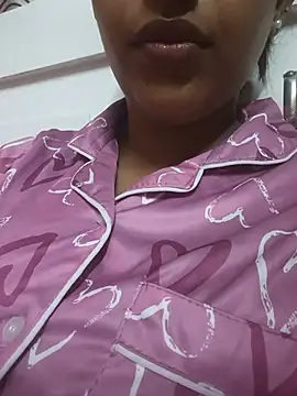 sharmilasingh89 online show from July 2026 08:30:02 PM