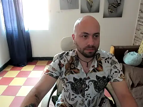 Snapshot of mike_lovers_ chatting on July 2026 07:25:01 PM mike lovers online show from July 2026 07:25:01 PM
