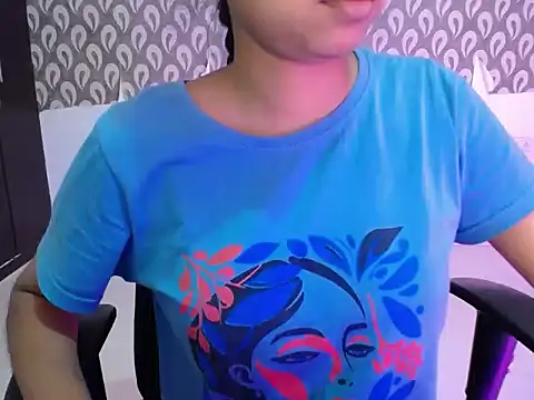 Snapshot of kiaraa_01 chatting on July 2026 05:13:02 PM kiaraa 01 online show from July 2026 05:13:02 PM