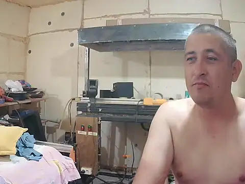 DenMaretxx online show from July 2026 09:47:02 PM