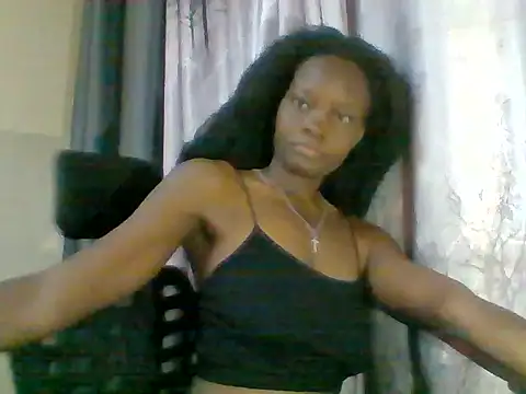 Sashalunar online show from July 2026 12:05:02 PM