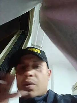 suavesito00070 online show from July 2026 12:32:01 AM