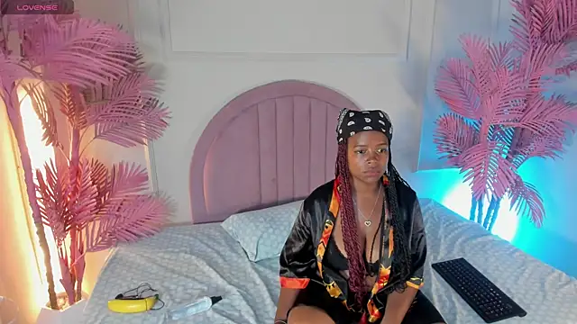 Tiianascott online show from July 2026 05:18:01 AM