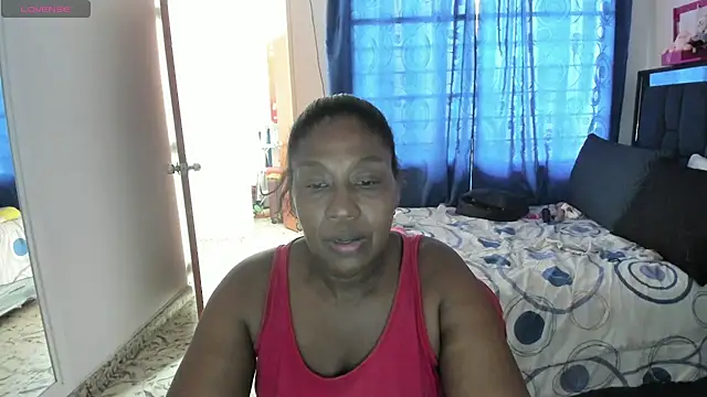 Snapshot of LupeAdams chatting on October 2025 05:02:01 PM LupeAdams online show from October 2025 05:02:01 PM
