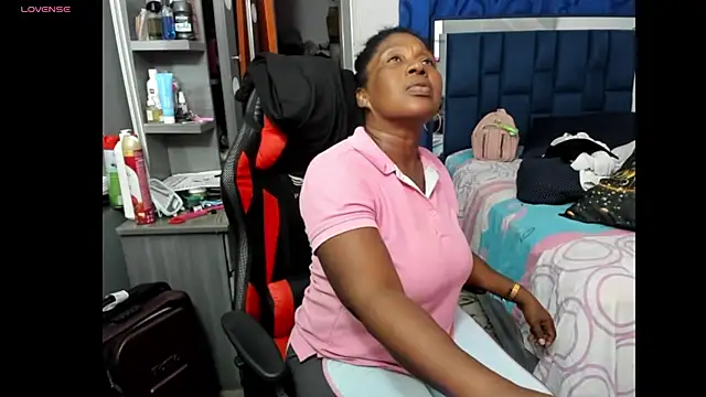 LupeAdams online show from February 2026 11:48:02 PM