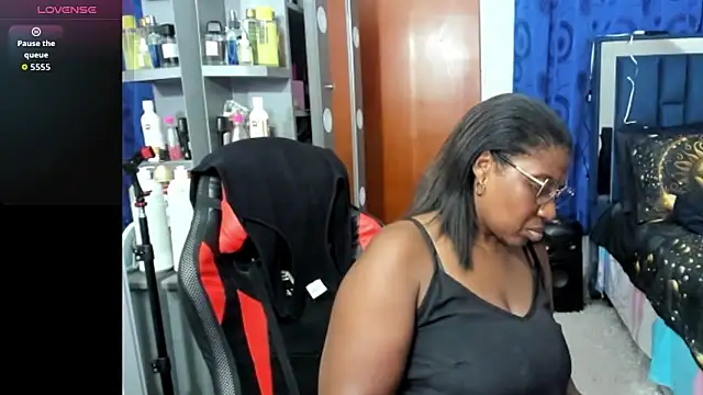 LupeAdams online show from February 2026 11:26:02 PM