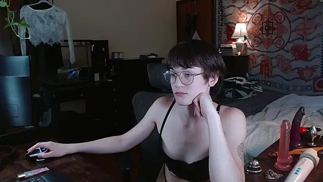 DecemberHoliday online show from July 2026 06:58:01 PM