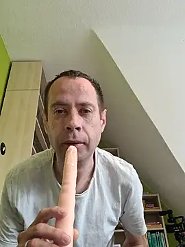 Snapshot of matdev82 chatting on July 2026 05:19:01 AM matdev82 online show from July 2026 05:19:01 AM