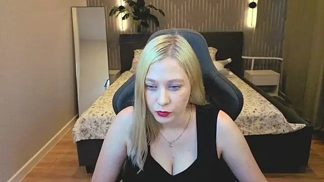 Snapshot of AmeliaxCandy chatting on July 2026 11:55:02 AM AmeliaxCandy online show from July 2026 11:55:02 AM