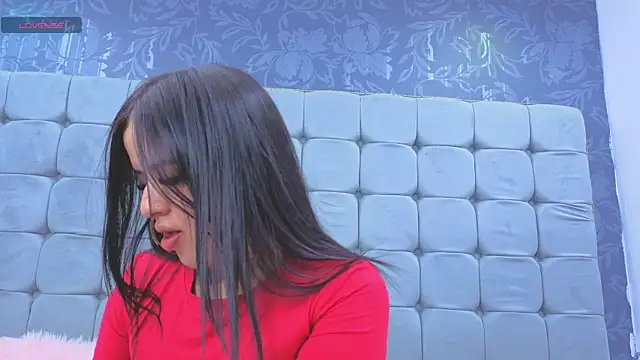 Snapshot of Karol-Messy_ chatting on July 2026 03:30:01 PM Karol-Messy online show from July 2026 03:30:01 PM