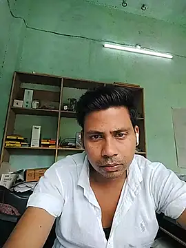 Snapshot of guru8340 chatting on July 2026 10:02:02 AM guru8340 online show from July 2026 10:02:02 AM