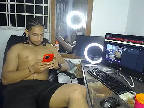 Snapshot of juanrouse chatting on July 2026 04:23:02 AM juanrouse online show from July 2026 04:23:02 AM
