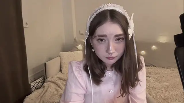 Snapshot of LolaPanzica chatting on July 2026 12:15:02 PM LolaPanzica online show from July 2026 12:15:02 PM