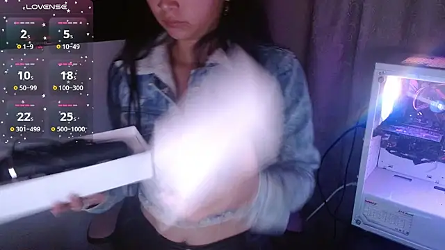 holly rosee online show from July 2026 08:10:02 AM