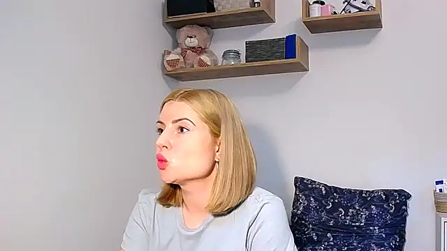Snapshot of alisenties chatting on September 2025 02:23:01 PM alisenties online show from September 2025 02:23:01 PM