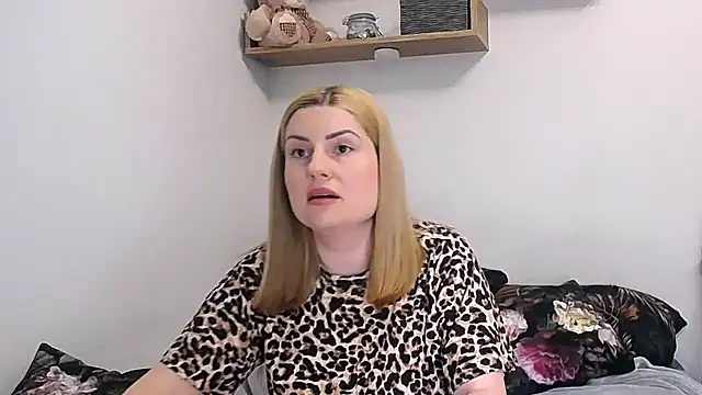 alisenties online show from May 2026 02:41:01 PM
