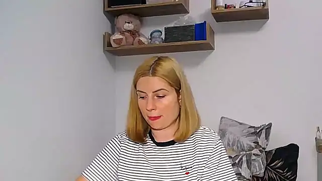 alisenties online show from December 2025 03:35:01 PM