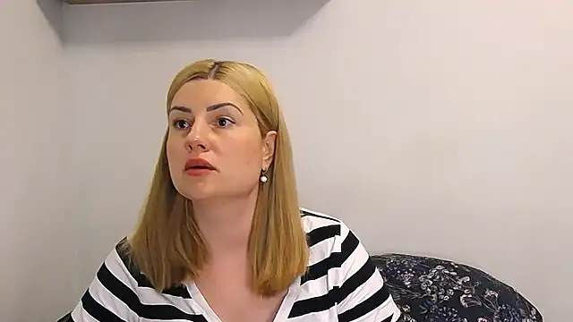 alisenties online show from June 2026 02:18:02 PM