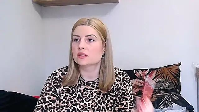 alisenties online show from April 2026 03:51:02 PM
