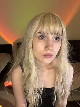 Snapshot of Charlotte_Pretty chatting on July 2026 05:10:02 PM Charlotte Pretty online show from July 2026 05:10:02 PM
