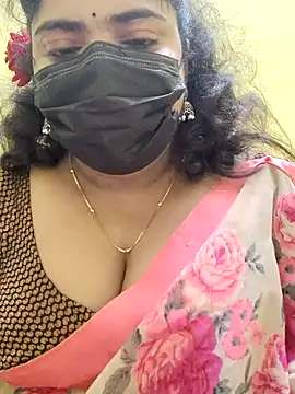 Snapshot of Floraa-Queen chatting on July 2026 02:05:01 PM Floraa-Queen online show from July 2026 02:05:01 PM