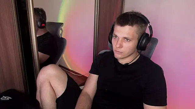 Nikclak online show from July 2026 06:36:01 PM