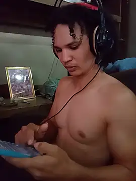 xandre447 online show from July 2026 06:40:01 PM